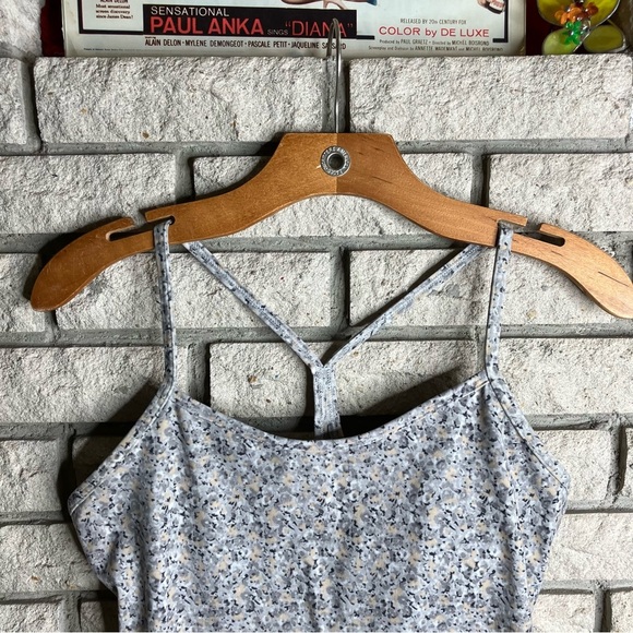 Lululemon Power Y Tank - Picture 7 of 8